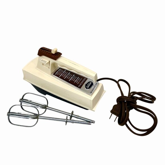 VINTAGE SUNBEAM MIXMASTER 5-SPEED TAN & BROWN HAND MIXER W/ BEATERS - Picture 1 of 10